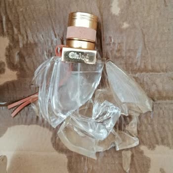 Kırık Parfüm Ve Yetersiz Paketleme Nedeniyle Mağduriyet