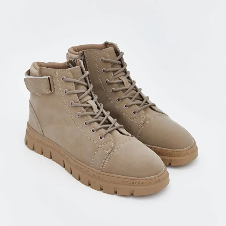 5 Günlük Bot Su Geçiriyor, Çoraplarım Islanıyor