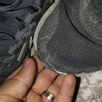 FLO’dan Alınan Nike Ayakkabıda Tekrar Yırtılma Ve Değişim Reddi Mağduriyeti