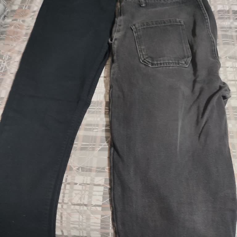 Markaboxer.shop İstediğim Ürünlerle İlgisi Olmayan, Yırtık Ve Kullanılmış 2 Kot Pantolon Çıktı