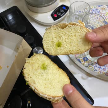 Krema Dolgulu Donut Boş Çıktı, Ücret İadesi Talep Ediyorum