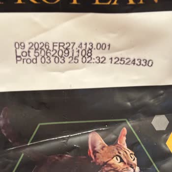 Satıcıdan Gelen Kedi Mamasının Orijinalliği Hakkında Endişe Ve İletişim Sorunu