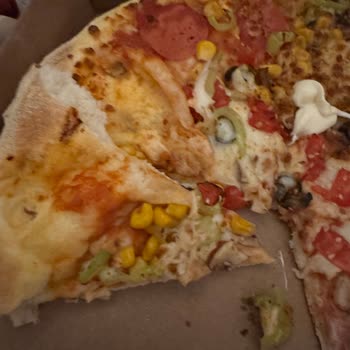 Eksik Malzemeli Ve Kalitesiz Pizza Deneyimi Sonrası Güven Kaybı
