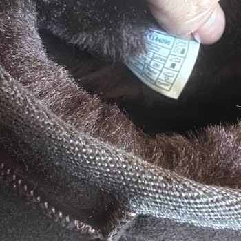 Dolap Uygulamasında Orijinal Olmayan Ugg Bot Ve İlgisiz Müşteri Hizmetleri Mağduriyeti