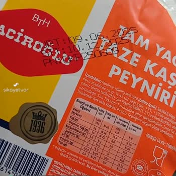 Taciroğlu Tarihi Geçmemiş Küflü Kaşar