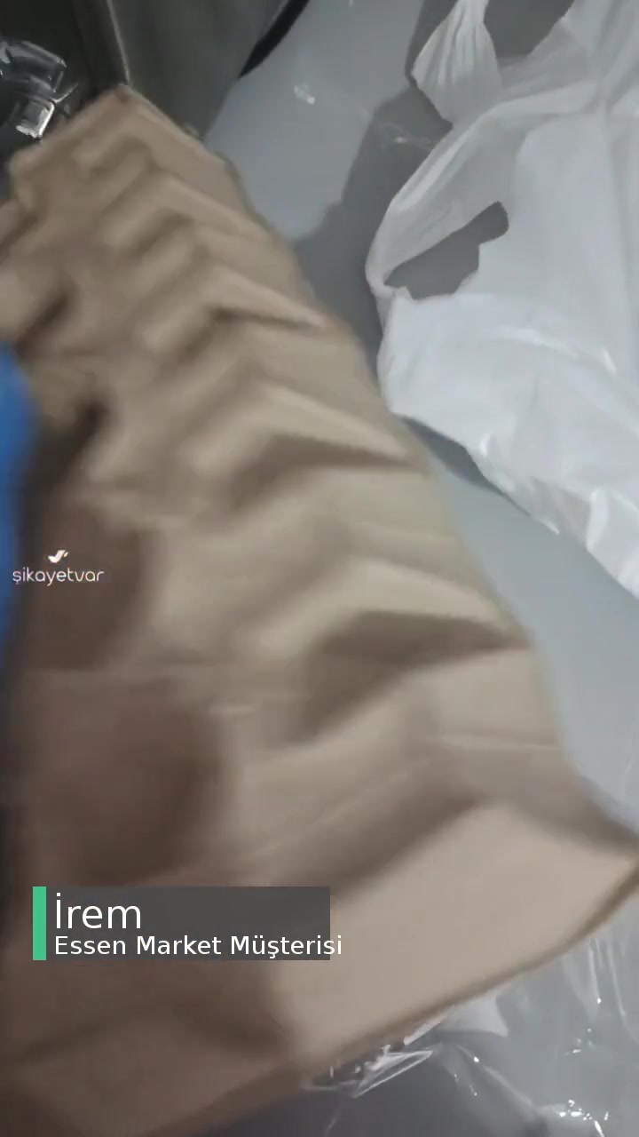 Essen Market Küflü Ürün Getirildi videonun kapak resmi
