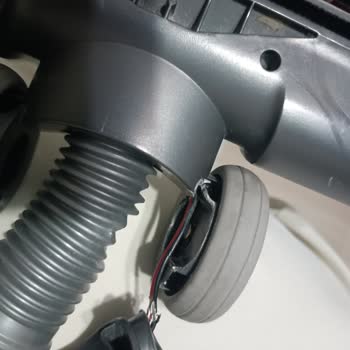 Süpürge Başlığı Kırıldı Müşteri Hizmetlerinden Dönüş Alamıyorum