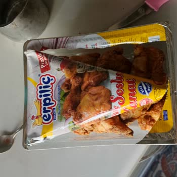 Aldığım Tavuk Kanadında Tüy Çıkması Hayal Kırıklığı Yarattı