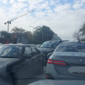 Florya Işık Okulları Önünde Trafik Ve Güvenlik Sorunu