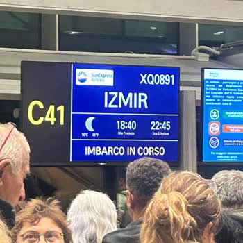 Sunexpress Uçuşunda Saatlerce Bekleyiş Ve Bilgilendirme Eksikliği Mağduriyeti