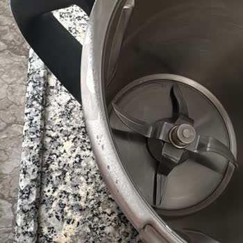 Termomix TM6 Karıştırma Kabında Soyulma Ve Yetersiz Müşteri Hizmeti