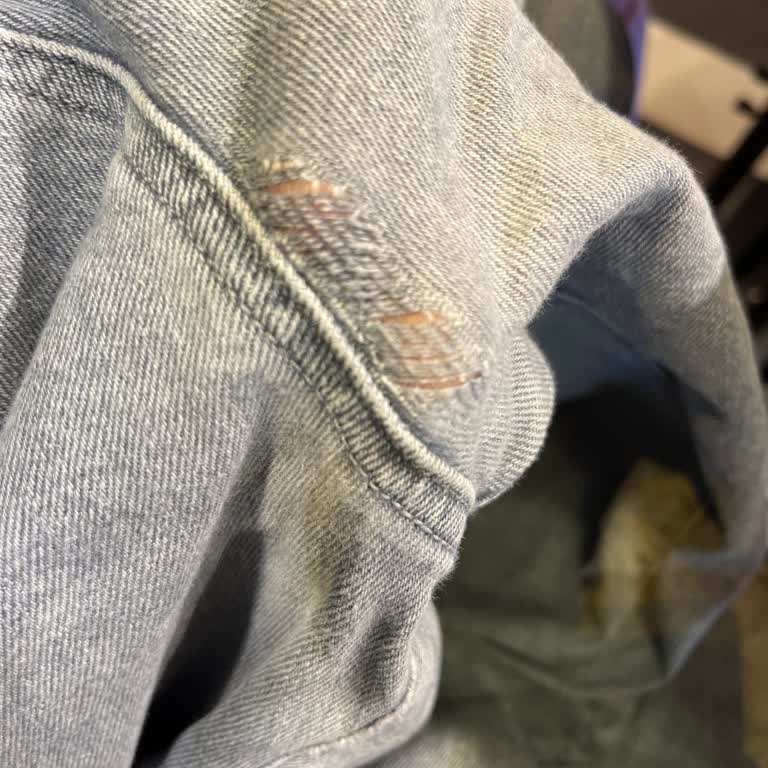 Kısa Sürede Yırtılan Pantolon İçin Garanti Reddi Mağduriyet Yaşattı