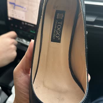 Aldığım Ayakkabının Rengi Farklı Çıktı Ve İki Kez Topuğu Kırıldı