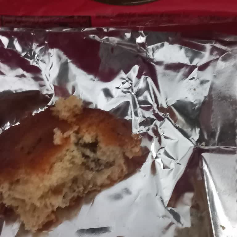 Kekin İçinden Kağıt Parçası Çıktı, Hijyen Sorunu Yaşadım