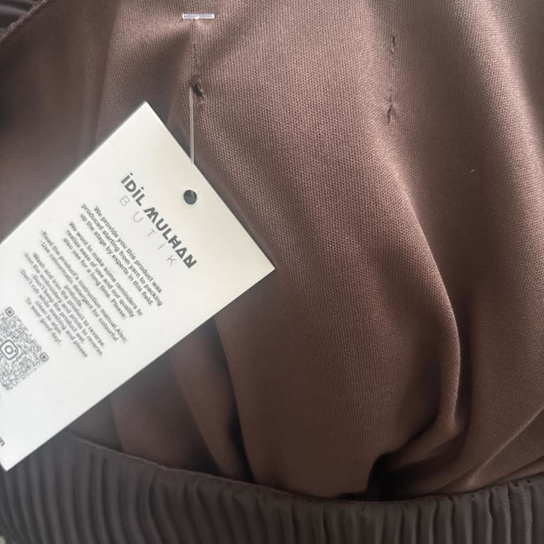 İdil Mulhan Butik Etiketsiz ve Beden Bilgisi Olmayan Elbisenin İadesi Kabul Edilmedi