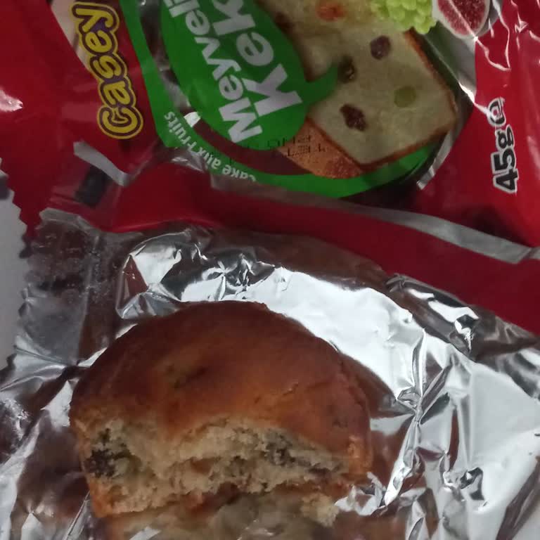 Kekin İçinden Kağıt Çıktı, Sağlığım Tehlikeye Girdi