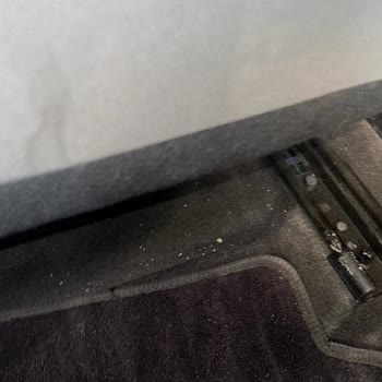 Ayyıldız Oto Yıkama'da Yetersiz Temizlik Ve İlgisiz Hizmet Sonrası Mağduriyet