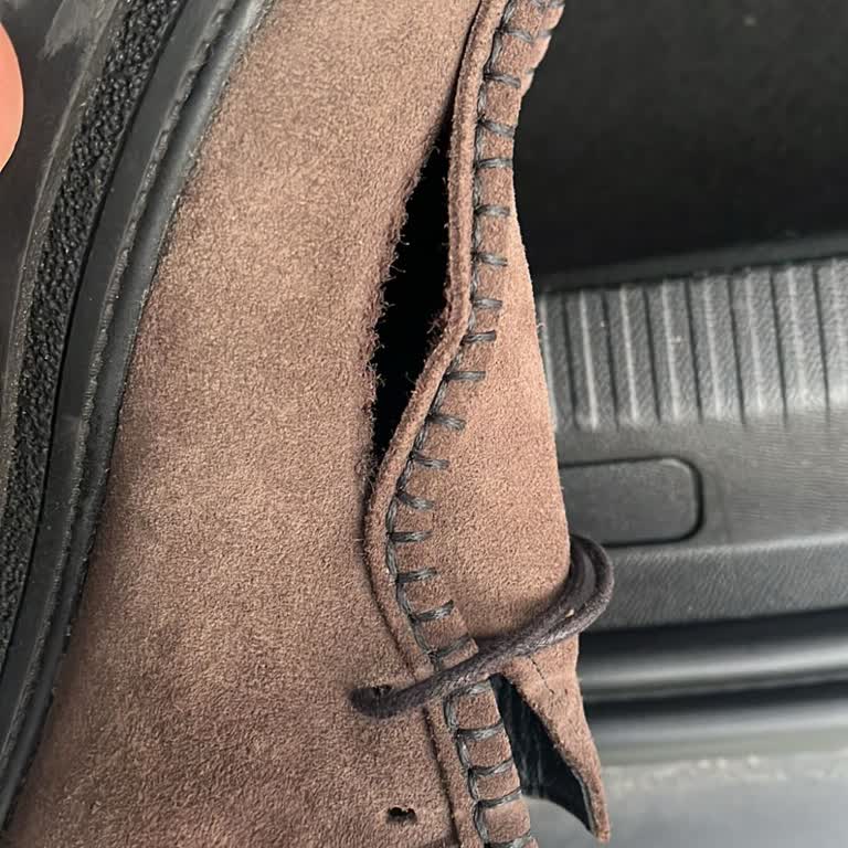 Elle Ayakkabı 1 Haftada Yırtıldı, Garanti Dışı Denilerek Çözüm Sunulmadı