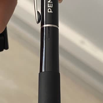 Dayanıklı Sandığım Kalem Kısa Sürede Kırıldı, Değişim Talep Ediyorum