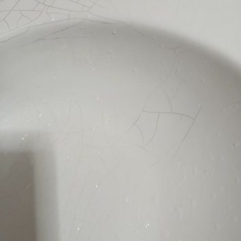 İdevit Lavabo Yüzeyinde Kendiliğinden Oluşan Çatlaklar Ve Garanti Belirsizliği
