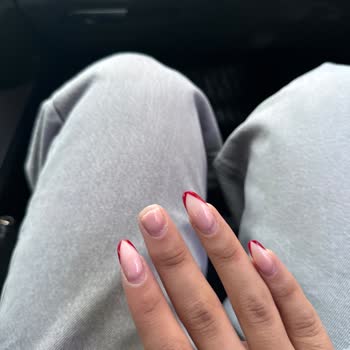 Başak Sönmez Beauty Center’da İpek Kirpik ve Tırnak İşlemlerinde Büyük Mağduriyet