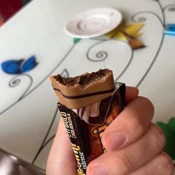 Eti Browni Kekten Saç Çıkması Ve Mağduriyet