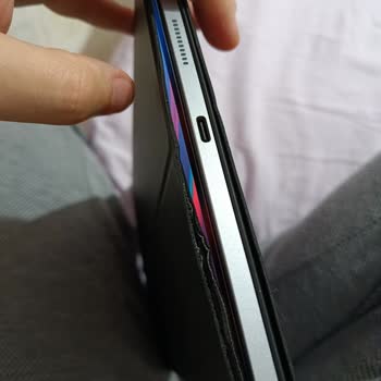 Tablet Kılıfı Kendi Kendine Açılıyor, Mağduriyetimin Giderilmesini İstiyorum