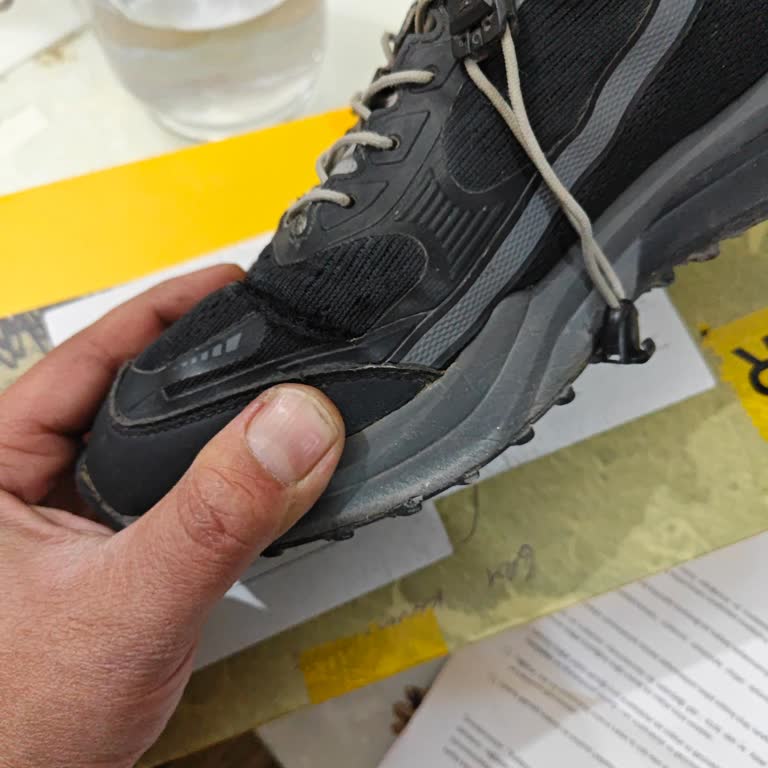 Kısa Sürede Yırtılan Ayakkabı İçin Garanti Reddi Mağduriyet Yarattı