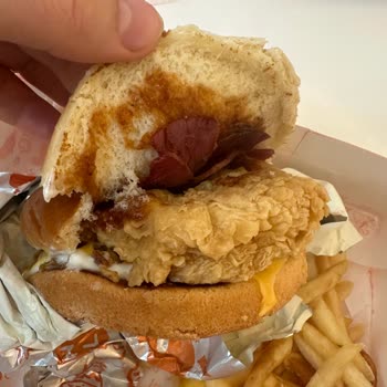 Yanıltıcı Ürün Görselleri Ve Kötü Lezzet Nedeniyle Hayal Kırıklığı