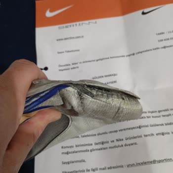 Nike Çocuk Kramponunda Erken Deformasyon Ve Red Edilen Garanti