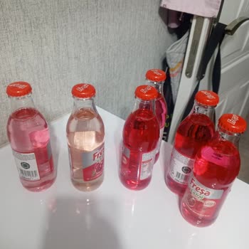 Farklı Renkte Ve Bilgisiz Freşa Narlı Soda Ürünleri Hakkında Endişe
