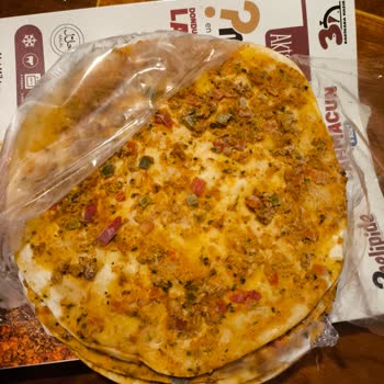 Migros’tan Aldığım Dondurulmuş Lahmacunun Malzeme Miktarı Yetersiz Çıktı