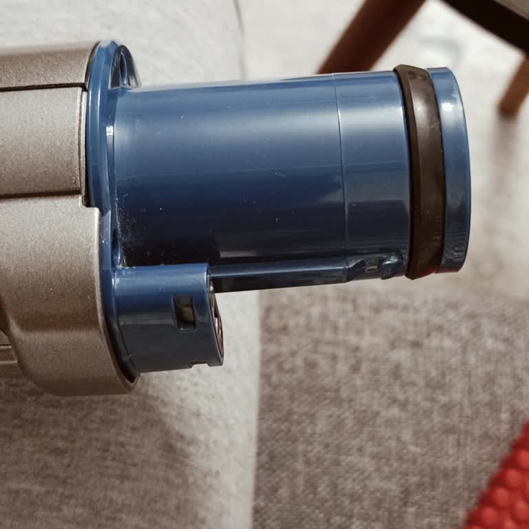 Philips Dik Süpürgede Sürekli Bağlantı Sorunu Ve Garanti Talebi