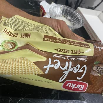 Torku Kakaolu Sade Kremalı Gofret Ürününün İçeriği Görseldeki Gibi Değil