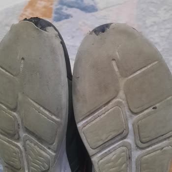 Kısa Sürede Aşınan Kinetix Ayakkabı Ve Yetersiz İnceleme Süreci