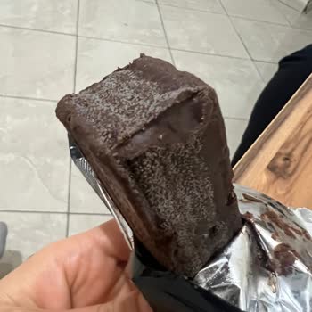 Aldığım Eti Karam Çikolatada Küf Benzeri Lekelerle Karşılaştım Hijyen Endişesi Yaşıyorum