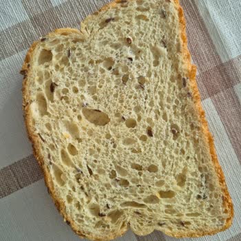 UNO Ekmekte Metal Parça Çıkması Nedeniyle Güven Kaybı Ve Sağlık Endişesi