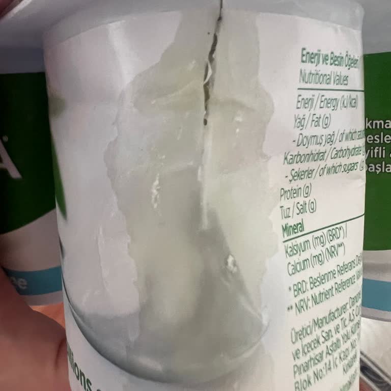 Patlamış Yoğurt Teslimatı Ve Yetersiz Müşteri Hizmetleri Deneyimi