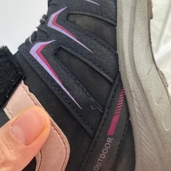 Kısa Sürede Dikiş Atan Ayakkabı Ve Çantada Değişim Talebim Reddedildi