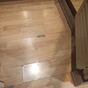 Koton Mağazasında Kirli Deneme Kabinleri Ve Konforsuz Alışveriş Deneyimi