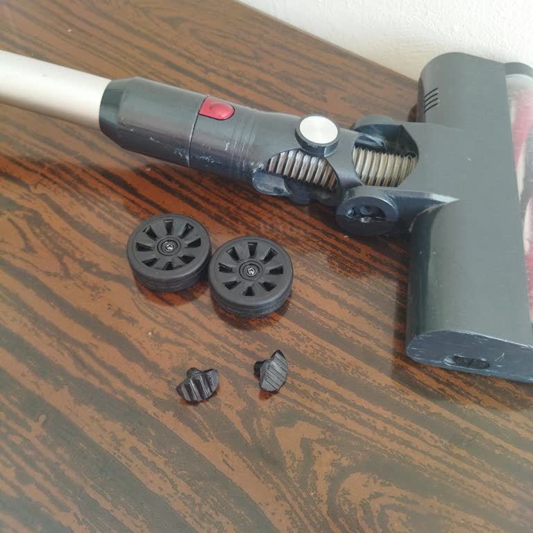 Onvo Dikey Şarjlı Süpürgede Kısa Sürede Kırılan Tekerlekler Ve Yedek Parça Sorunu