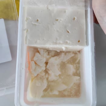 Ekici Beyaz Peynirin Kıvamı Sürekli Değişiyor Ve Son Üründe Tamamen Dağıldı