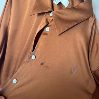 Çamaşır Makinesi Gömleğimi Yırttı, Mağduriyetimin Giderilmesini İstiyorum