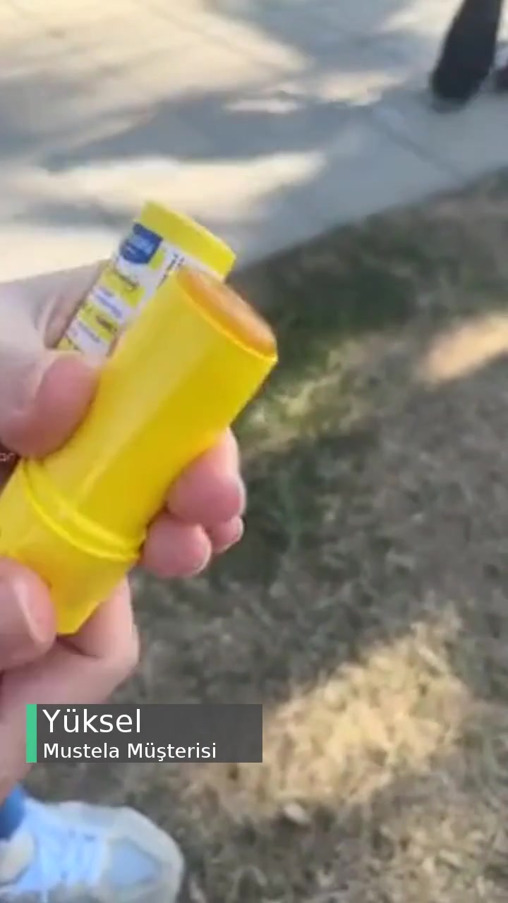 Mustela Asansörlü Güneş Kremi videonun kapak resmi