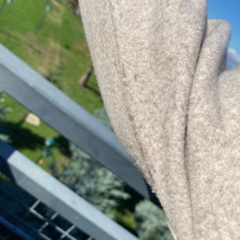 Kısa Sürede Kumaşında Sorun Oluşan Ceket İçin Mağduriyetimin Giderilmesini İstiyorum