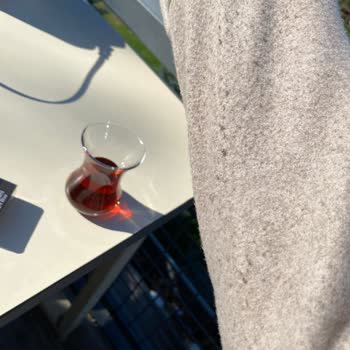 Kısa Sürede Kumaşında Sorun Oluşan Ceket İçin Mağduriyetimin Giderilmesini İstiyorum