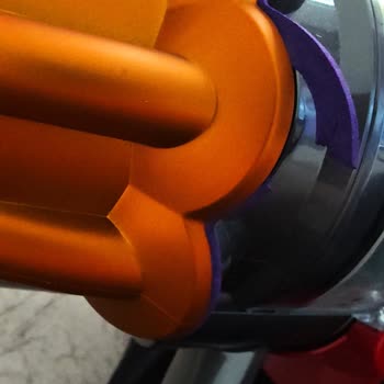 Dyson V12 Süpürgede Conta Deformasyonu ve Performans Sorunu