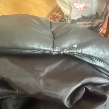 Oasis'ten Aldığım Deri Görünümlü Yelek Kısa Sürede Deforme Oldu, Mağaza Çözüm Sunmuyor