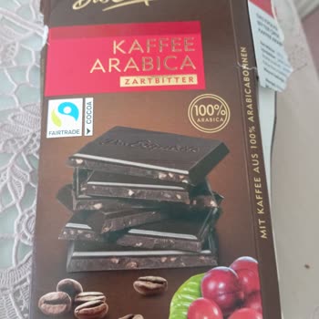 Bozuk Çikolata İçin İlgisiz Mağaza Çalışanları Ve İade Talebi