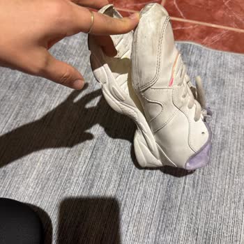 Kısa Sürede Açılan Çocuk Ayakkabısına Para İadesi Talebim Var